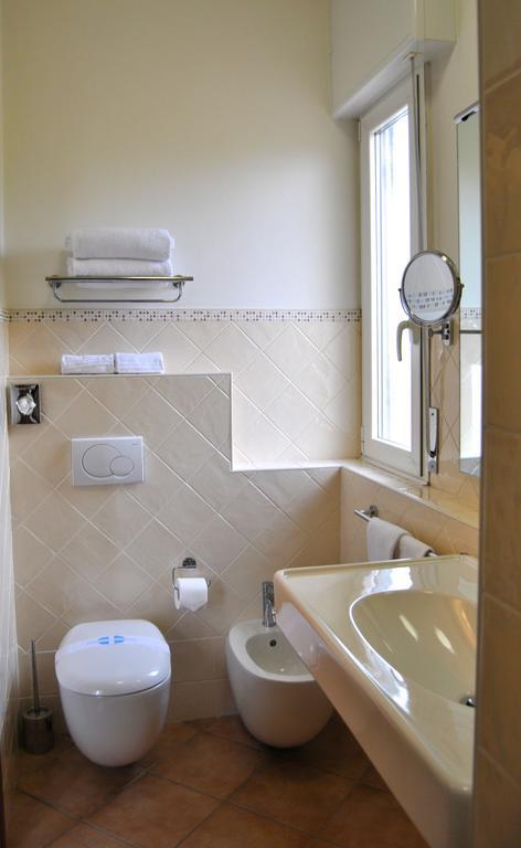 Hotel Aquila Castelfranco Emilia Quarto foto