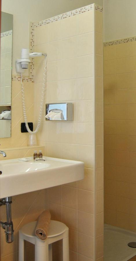 Hotel Aquila Castelfranco Emilia Quarto foto